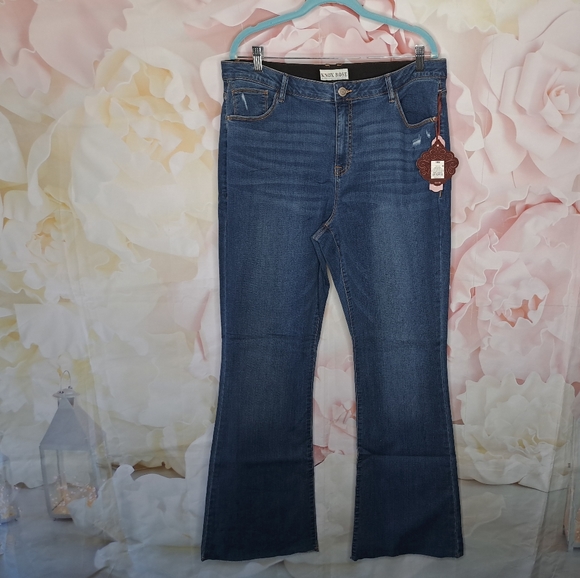 NWT Knox Rose Plus Size High Rise Distressed Bootcut Jeans Dark Wash - Picture 2 of 16
